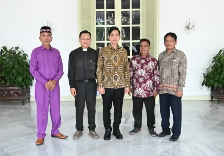 Gibran terima Jemaat Gereja Rajeg, tekankan kerukunan dan kebebasan beribadah