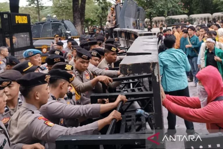 Kasus penganiayaan anggota BEM UI, polisi periksa saksi dan CCTV