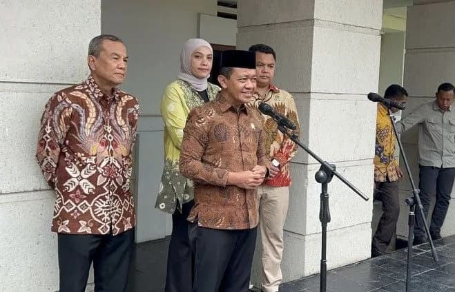 Atasi kelangkaan BBM, Menko Bahlil perintahkan Pertamina tambah kapal pengangkut ke Jatim dan Bali
