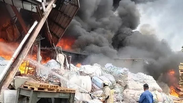 BPBD Tangerang tangani kebakaran pabrik di Cikupa