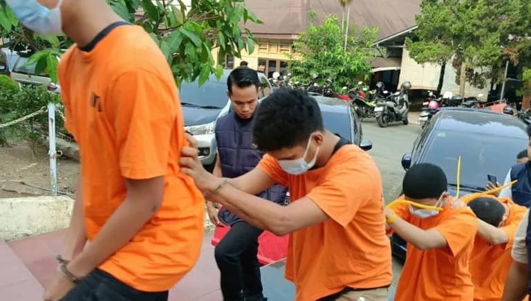Menikam 7 kali ! Empat pengeroyok di Samarinda ditangkap Polisi