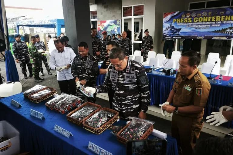 Geger! TNI AL amankan ribuan liquid vape terindikasi kokain senilai Rp34,9 miliar