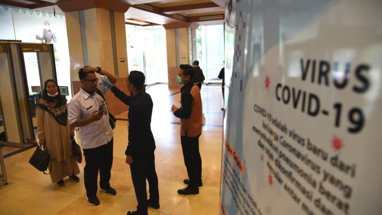 PENGECELAN SUHU TUBUH GEDUNG BALAI KOTA