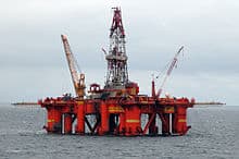 220px-Oil_platform_in_the_North_Sea