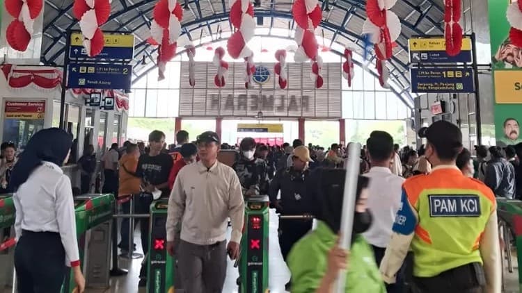 dok-xcom-demo-dpr-stasiun-palmerah-krl