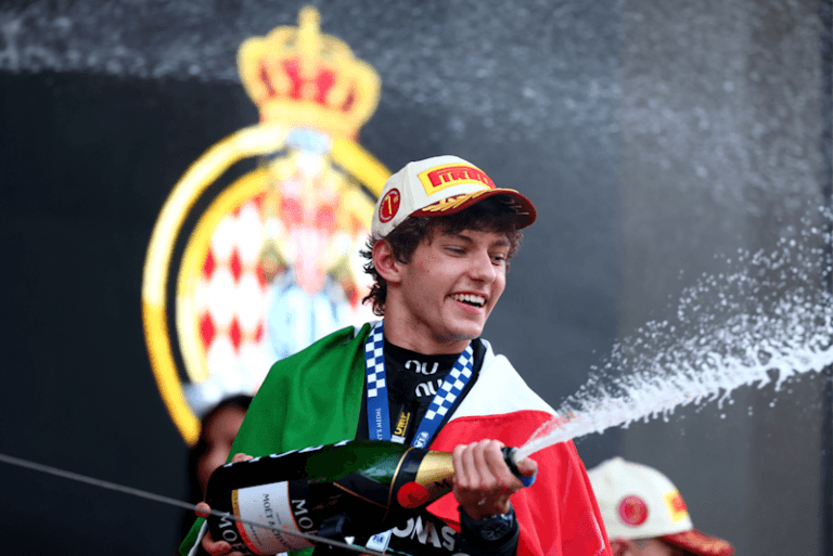 F1 Monaco minuman.jpg