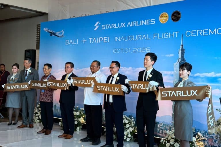 starlux taipei denpasar