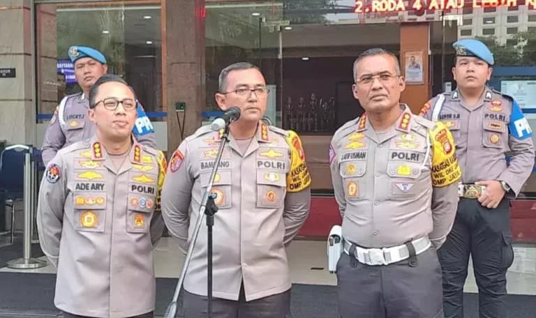 Polisi