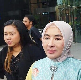nicke-widyawati-usai-diperiksa-kpk-kurniawandetikcom-1742198512289_169