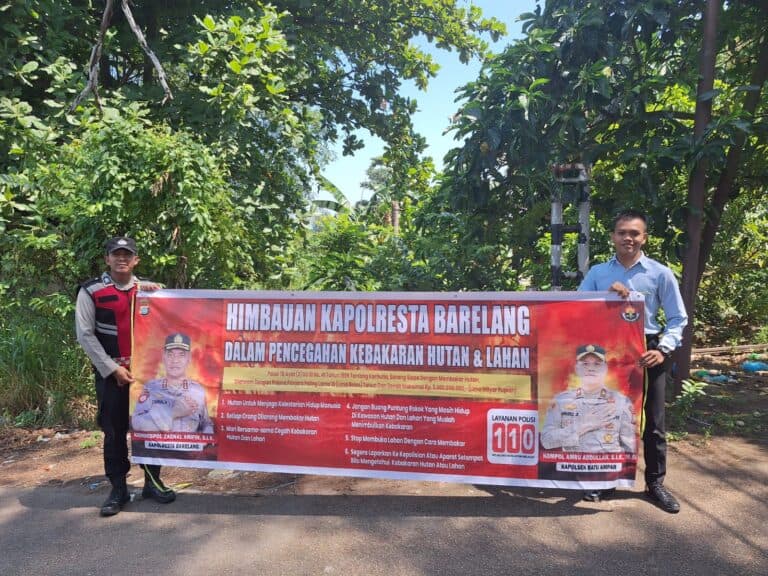 karhutlah polsek batu ampar