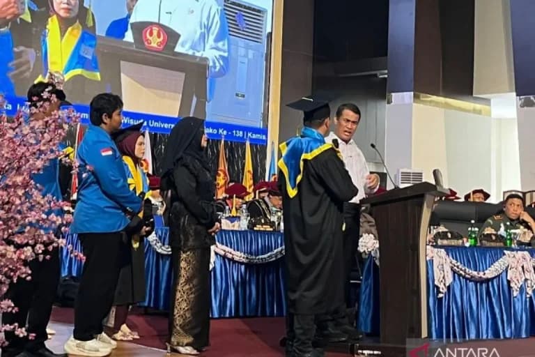 Mentan beri bantuan alsintan