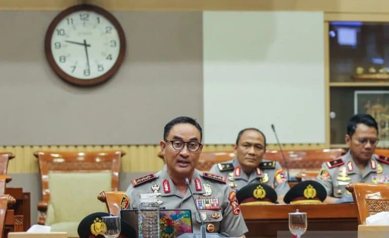Uji-Kelayakan-Dan-Kepatutan-Calon-Kapolri-011026-ada-4A.jpg