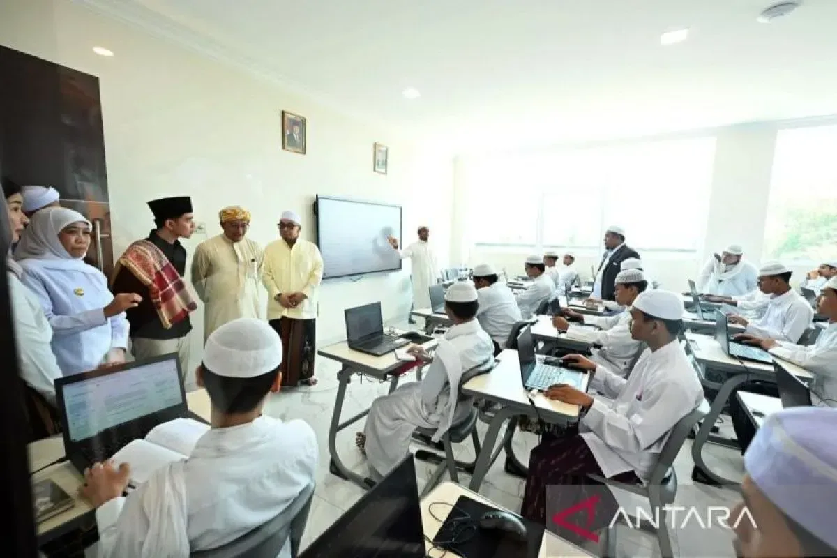 Gibran: Kuasai teknologi AI dan robotika, bukan sekedar pengguna — foto 1