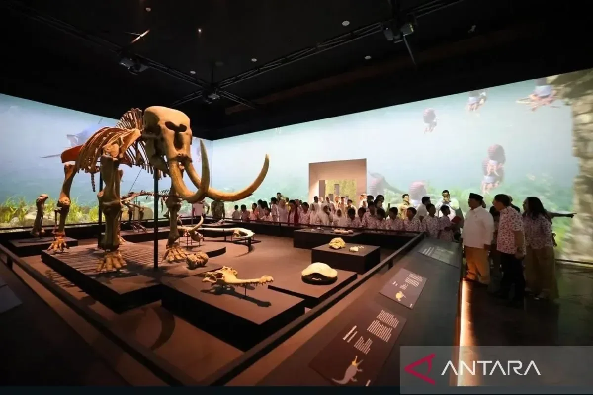Prabowo jelajahi Museum Gajah bersama anak-anak, Titiek Soeharto ikut