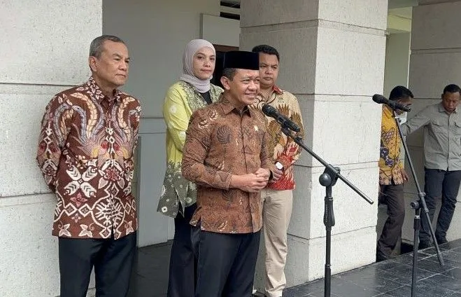 Atasi kelangkaan BBM, Menko Bahlil perintahkan Pertamina tambah kapal pengangkut ke Jatim dan Bali