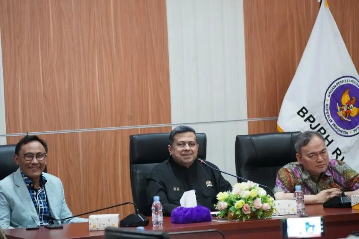 Pemerintah menyusun aturan terkait pemberlakuan wajib halal
