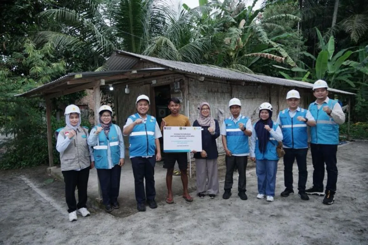 PLN Terangi Secara Gratis 584 Rumah Prasejahtera di Sumut