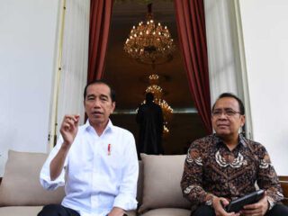 Jokowi perintahkan Kapolri tindak penimbun masker: "...stok di dalam negeri kurang lebih 50 juta..."