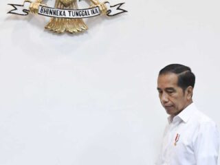 Cicilan ditangguhkan satu tahun, Jokowi minta tukang ojek, sopir taksi dan nelayan tak perlu khawatir