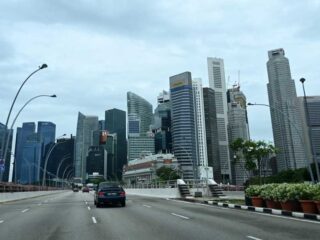 Ups !!! Perekonomian Singapura diproyeksi masih terkontraksi 4,8 persen