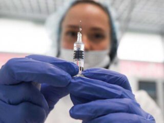 Alternatif !!! Rusia produksi satu miliar dosis vaksin Covid-19, harganya lebih murah dari pesaing