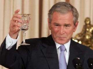 Nah !!! Klaim Pemilu curang ditepis George W Bush, hampir mustahil gugatan Trump bisa gagalkan kemenangan Biden