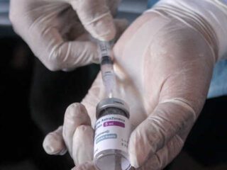 Studi !!! Vaksin Astrazeneca terbukti efektif atasi Covid-19 varian Inggris dan India, lebih melindungi dari penyakit parah