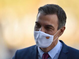 Keren !!! Spanyol dan Prancis cabut aturan wajib masker, kampanye vaksinasi capai kemajuan pesat