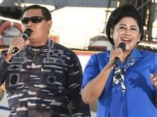 Buktikan sinergisitas TNI-Polri, Yudo Margono pamer foto dengan istrinya, Polwan berpangkat AKBP