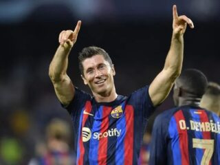 Liga Spanyol: Barcelona naik posisi kedua, Lewandowski cetak 'hattrick' saat bekuk Valencia
