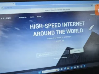 IKN uji coba teknologi internet Starlink pada beberapa titik