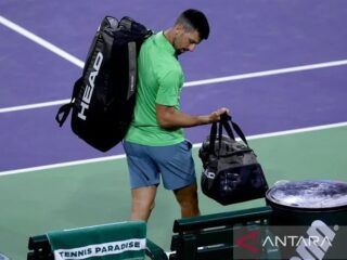 Tenis: Setelah insiden lemparan botol, Novak Djokovic kalah muda dari Alejandro Tabilo