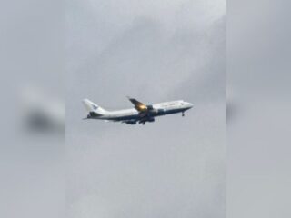 Pesawat Garuda pengangkut rombongan calon jamaah haji, lakukan ”emergency landing” di Bandara Sultan Hasanuddin
