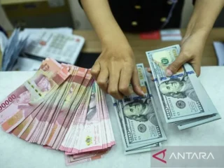 Di tengah melemahnya data ekonomi AS, Rupiah menguat