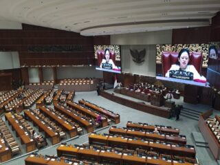 Astaga !!! Ternyata ada 82 anggota DPR RI suka main judi 'online'