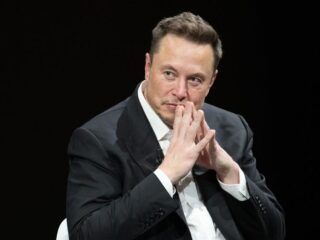 Dibayar Rp917 T, Elon Musk CEO dengan gaji tertinggi di dunia