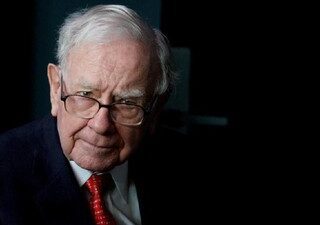 Konglomerat AS Warren Buffet borong 29 persen saham perusahaan minyak