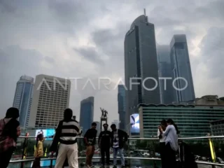 BMKG prakirakan mayoritas kota besar alami cuaca berawan di Sabtu ini