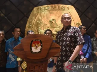 Keppres pemberhentian Ketua KPU Hasyim Asy'ari dengan tidak hormat ditandatangani Jokowi