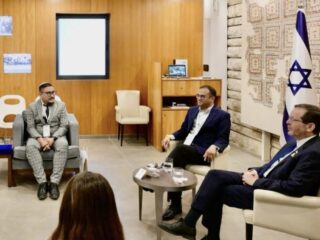 Rabi Yahudi dari Sulut bersama rombongan anggota NU bertemu Presiden Israel