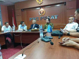 OC Kaligis dan Ronny Sompie Perkuat LKBPH PWI Pusat