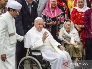 Di hadapan Paus, Qur'an dan Injil dibacakan di Masjid Istiqlal