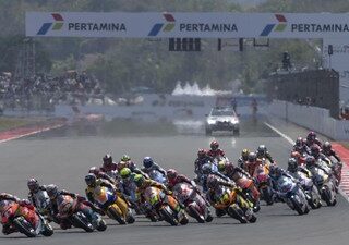 Perbandingan harga tiket  nonton MotoGP Mandalika dengan MotoGP Sepang