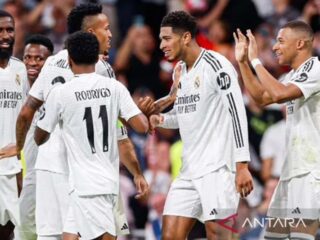 Trio Madrid mengamuk Espanyol takluk 4-1, Los Blancos  menempel Barcelona di puncak