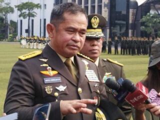 Mau sampaikan harapan, Jokowi kumpulkan pejabat TNI-Polri di IKN