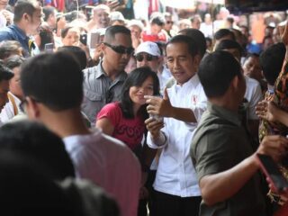 Ini survei terbaru Indikator Politik, 75 persen masyarakat puas dengan kinerja Jokowi