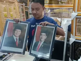 Foto Prabowo-Gibran semakin ramai dibeli warga jelang pelantikan