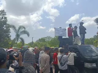 Kriminalisasi guru honorer Supriyani, PGRI dan Mahasiswa kawal Sidang di PN Andoolo
