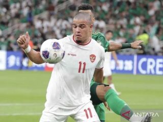 Tiga penggawa timnas, Ragnar, Jordi dan Shayne tiba di Bahrain langsung sapa fans Indonesia