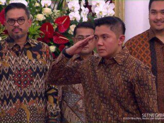 Mayor Teddy, Sekretaris Kabinet: Melaksanakan misi Presiden dan Wakil Presiden, memberikan dukungan manajemen kabinet yang berkualitas